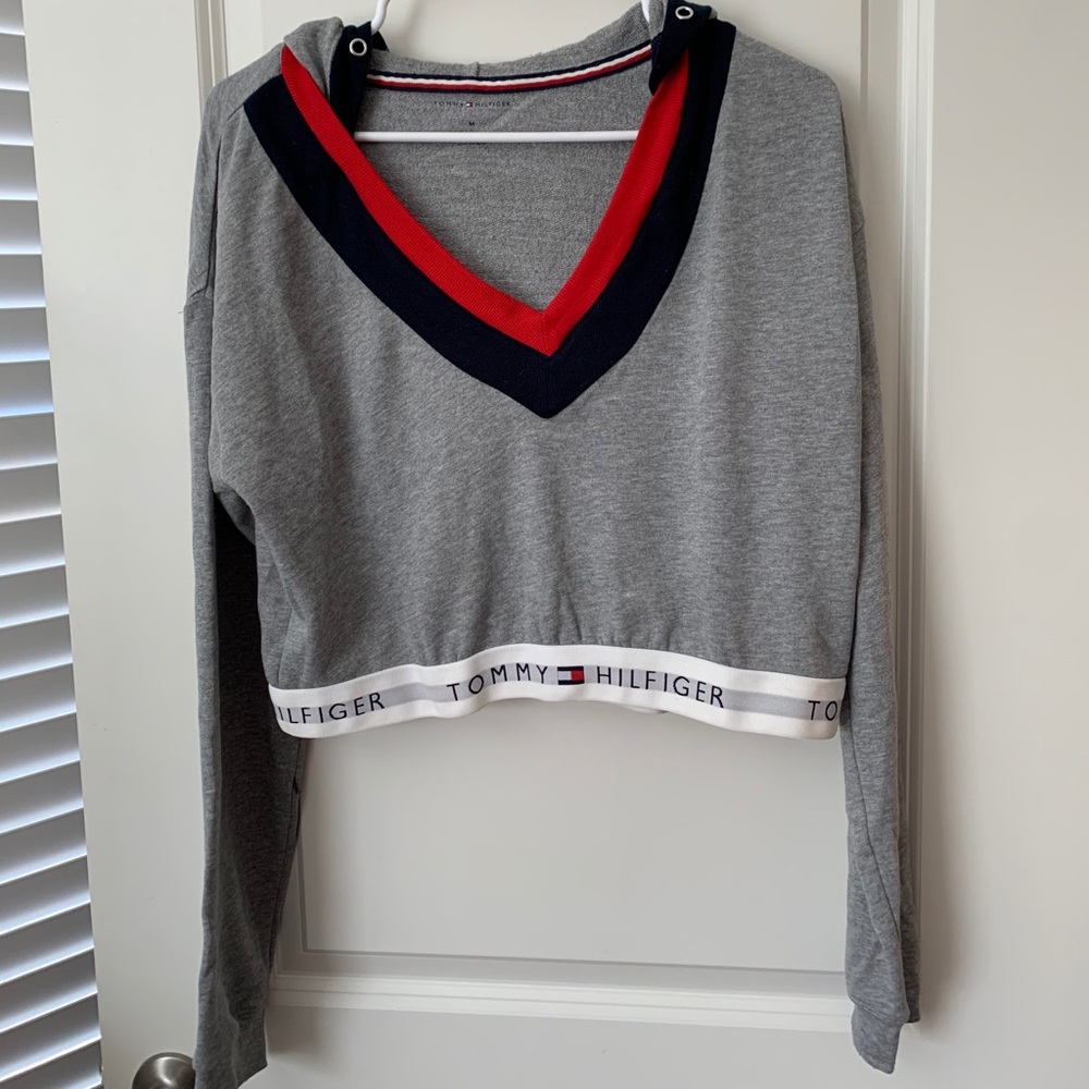 Tommy Hilfiger cropped sweatshirt